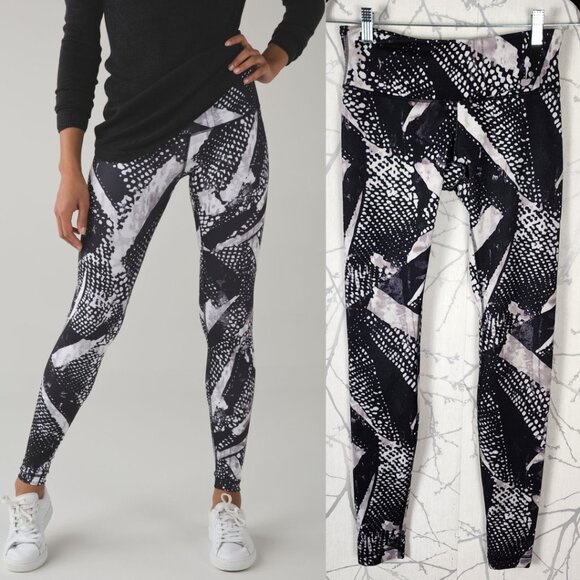 lululemon athletica Pants - Lululemon Static Mist Luon Low Rise Wunder Under Tights